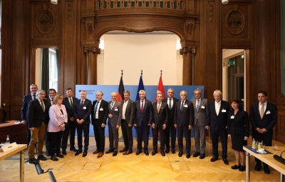 TÜSİAD ve Almanya’daki muadil kuruluşu BDI, Berlin’de 27 Eylül’de düzenlenen Türkiye-Almanya Ekonomi ve Ticaret Ortak Komisyonu (ETOK/JETCO) V. Dönem toplantısına katıldı