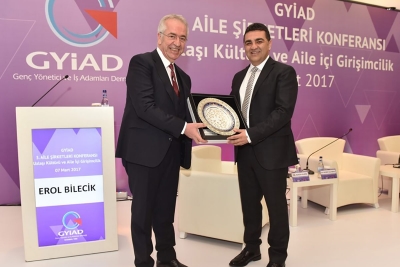 TÜSİAD Yönetim Kurulu Başkanı Erol Bilecik "3. Aile Şirketleri Konferansı"na Katıldı