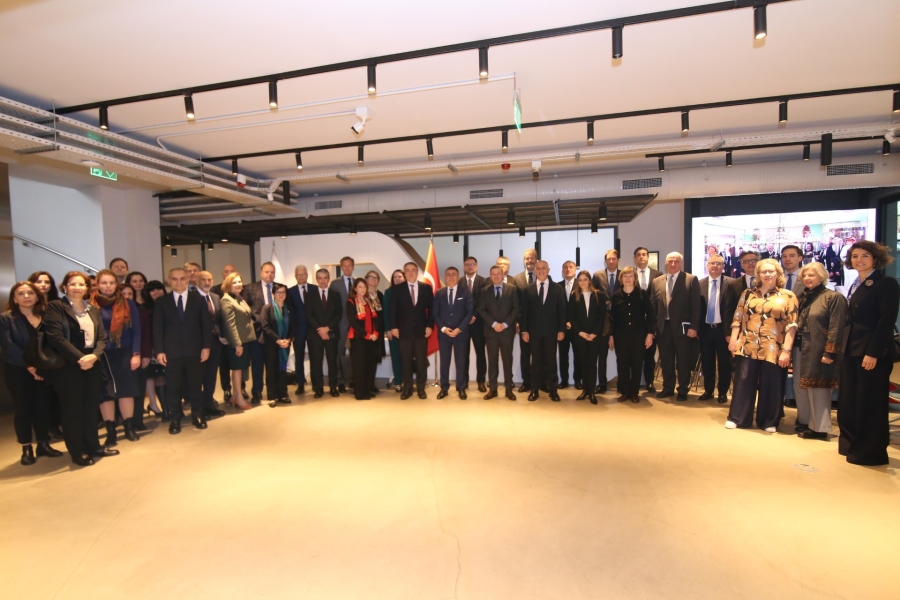 TÜSİAD Yönetim Kurulu, AB Delegasyonu Başkanı Büyükelçi Thomas Hans Ossowski ve AB Üye Ülkelerinin Büyükelçileri ile bir araya geldi.